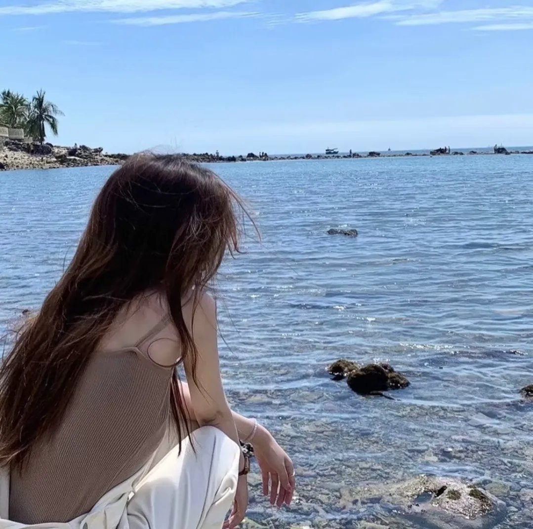 夹缝中活着，小春
